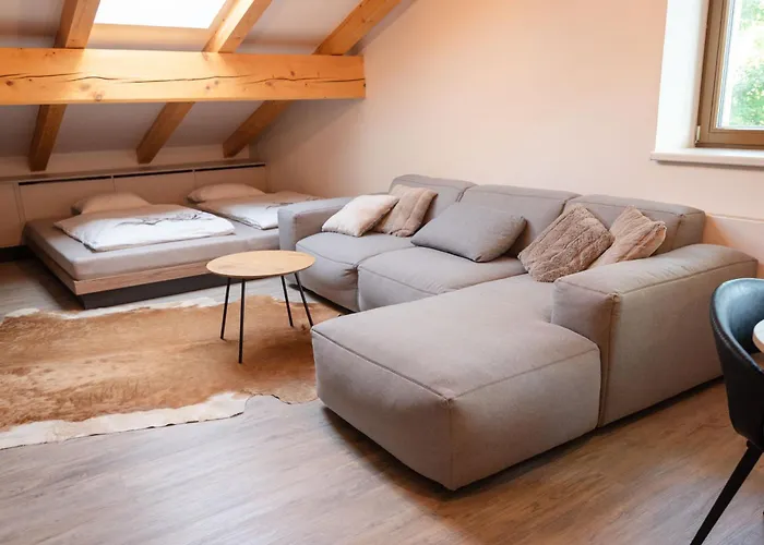 Vista Apartment 18